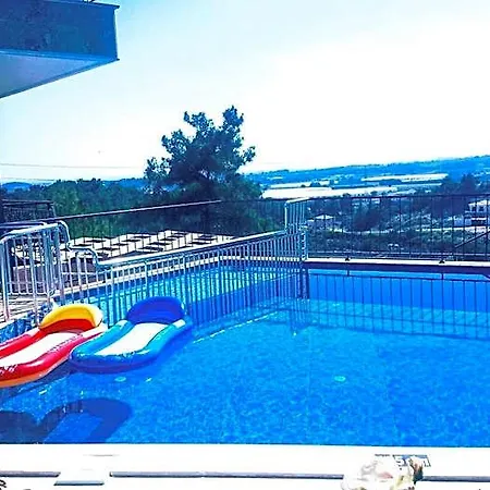 Villa15 5* مانافجات
